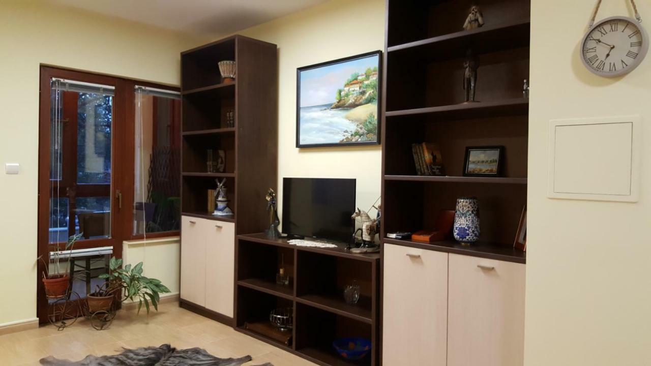 Ethno Art Apartemen